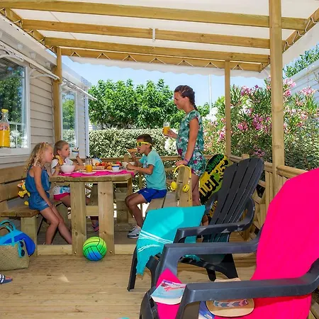Domaine Residentiel De Plein Air Le Castellas Kamp alanı Sète
